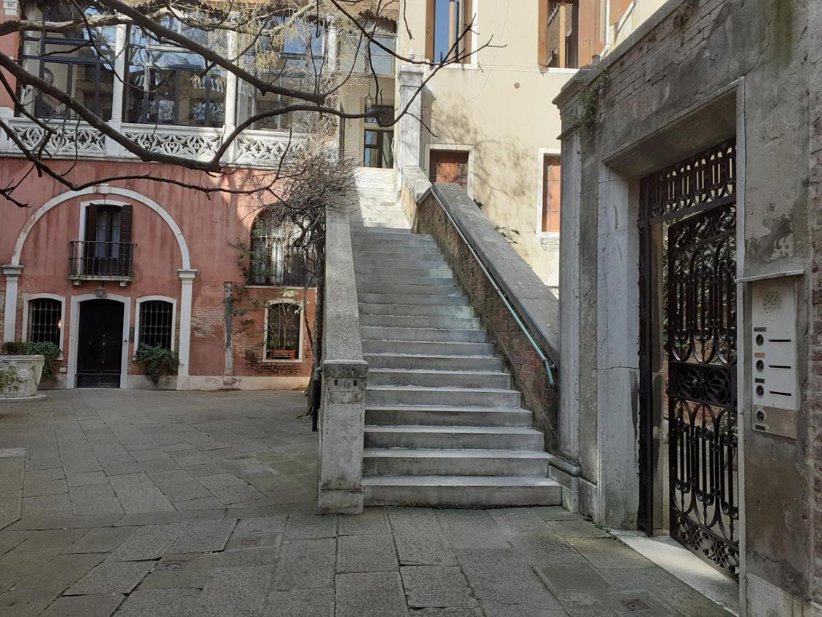 Honeymoon Suite On Grand Canal Venice Exterior photo